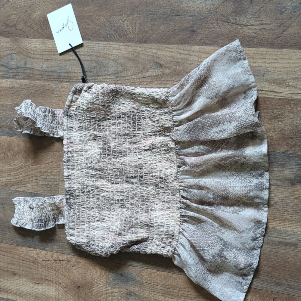 Japna smocked snakeskin stretch tank NWT